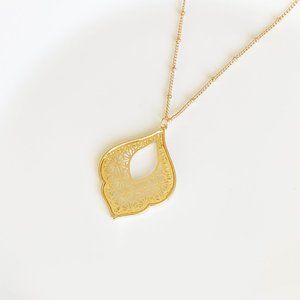 NEW Morocco Filigree Necklace (gold)